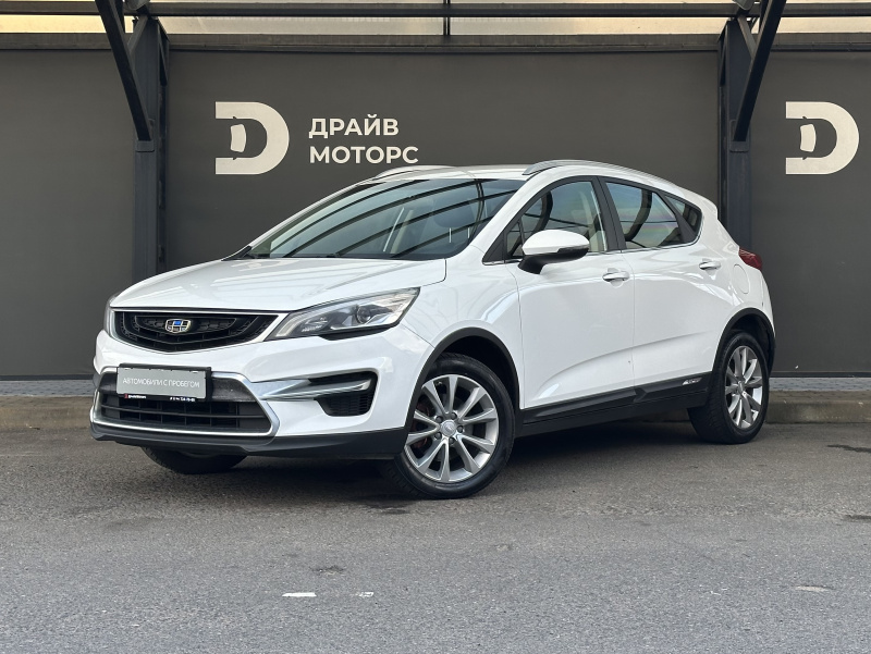 Автомобиль Geely GS (2021)